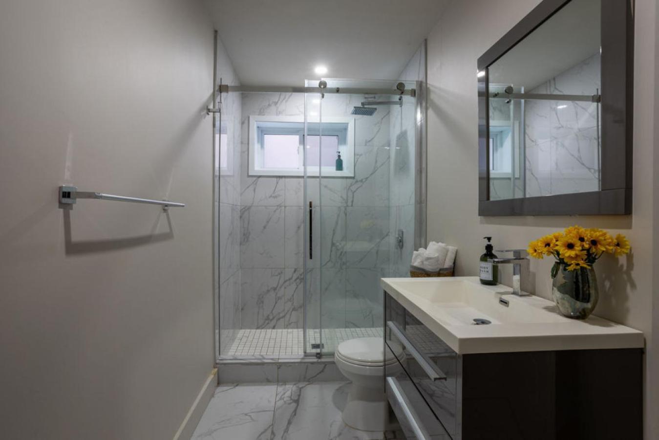 City Verve Modern 2Br In Ndg Mtl Appartement *