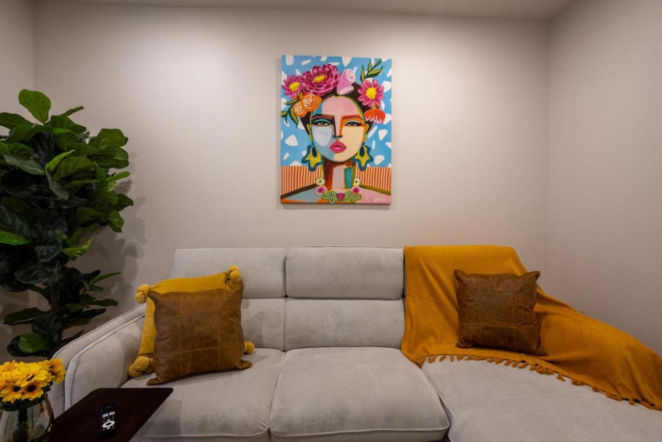 City Verve Modern 2Br In Ndg Mtl