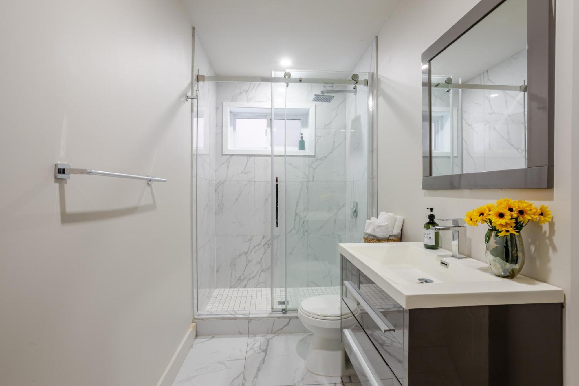 City Verve Modern 2Br In Ndg Mtl